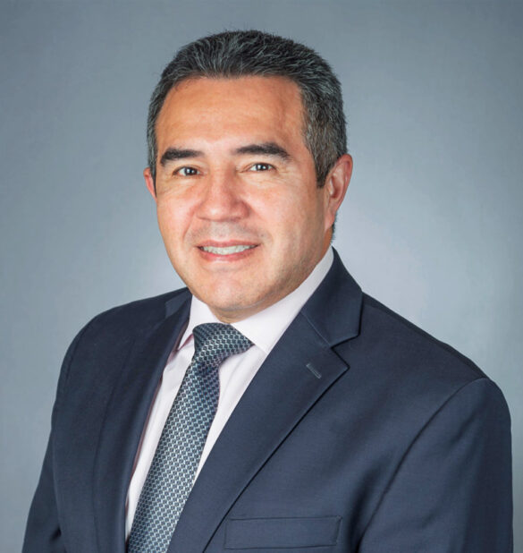 dr-carlos-acosta-reumatologo-guayaquil