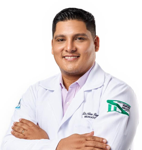 Dr-arturo-reyes-reumatologo
